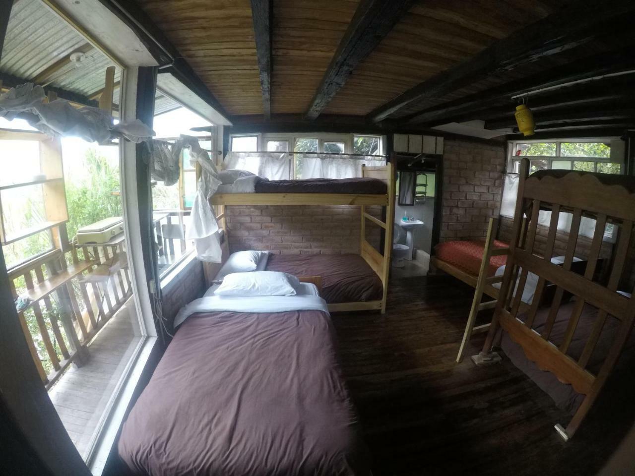 Хостел Backpackers Balcones Баньйос Екстер'єр фото