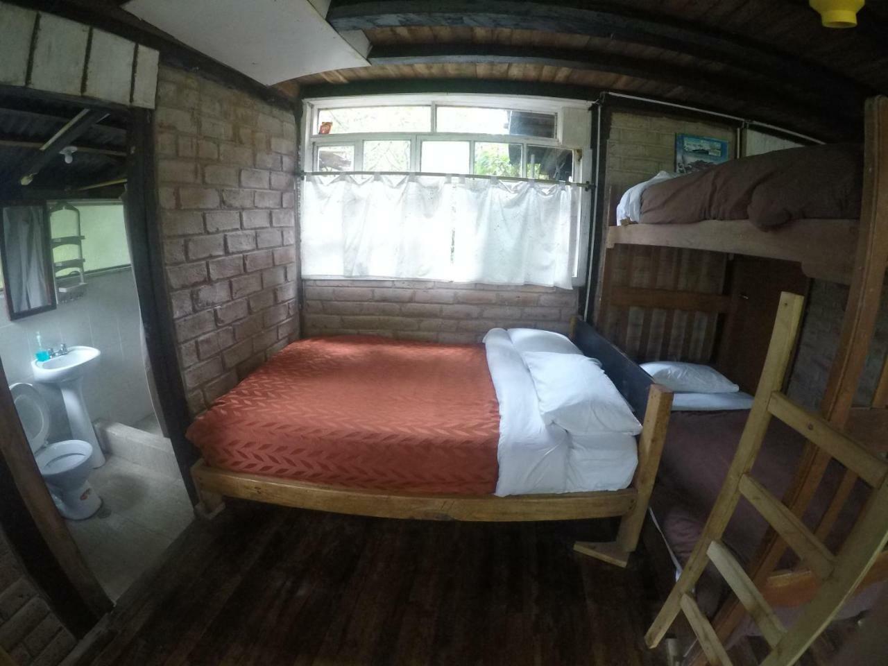 Хостел Backpackers Balcones Баньйос Екстер'єр фото